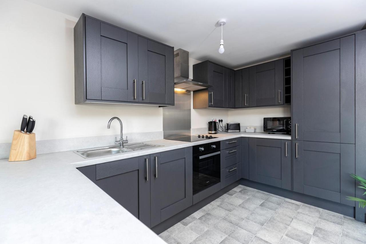 Avery House 2 - Two Bedroom With Outdoor Terrace By Bpne Darlington  Exterior photo