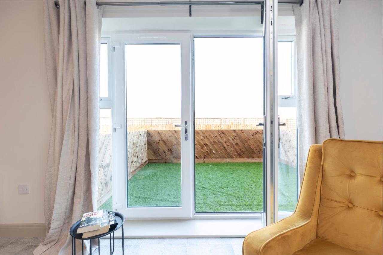 Avery House 2 - Two Bedroom With Outdoor Terrace By Bpne Darlington  Exterior photo